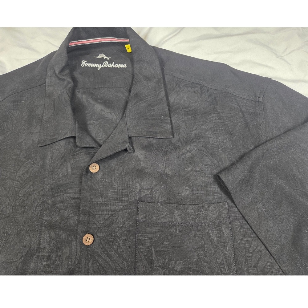 Tommy Bahama Silk Camp Shirt Mens 1XLB Black Floral Jacquard Excellent Condition - Picture 1 of 6